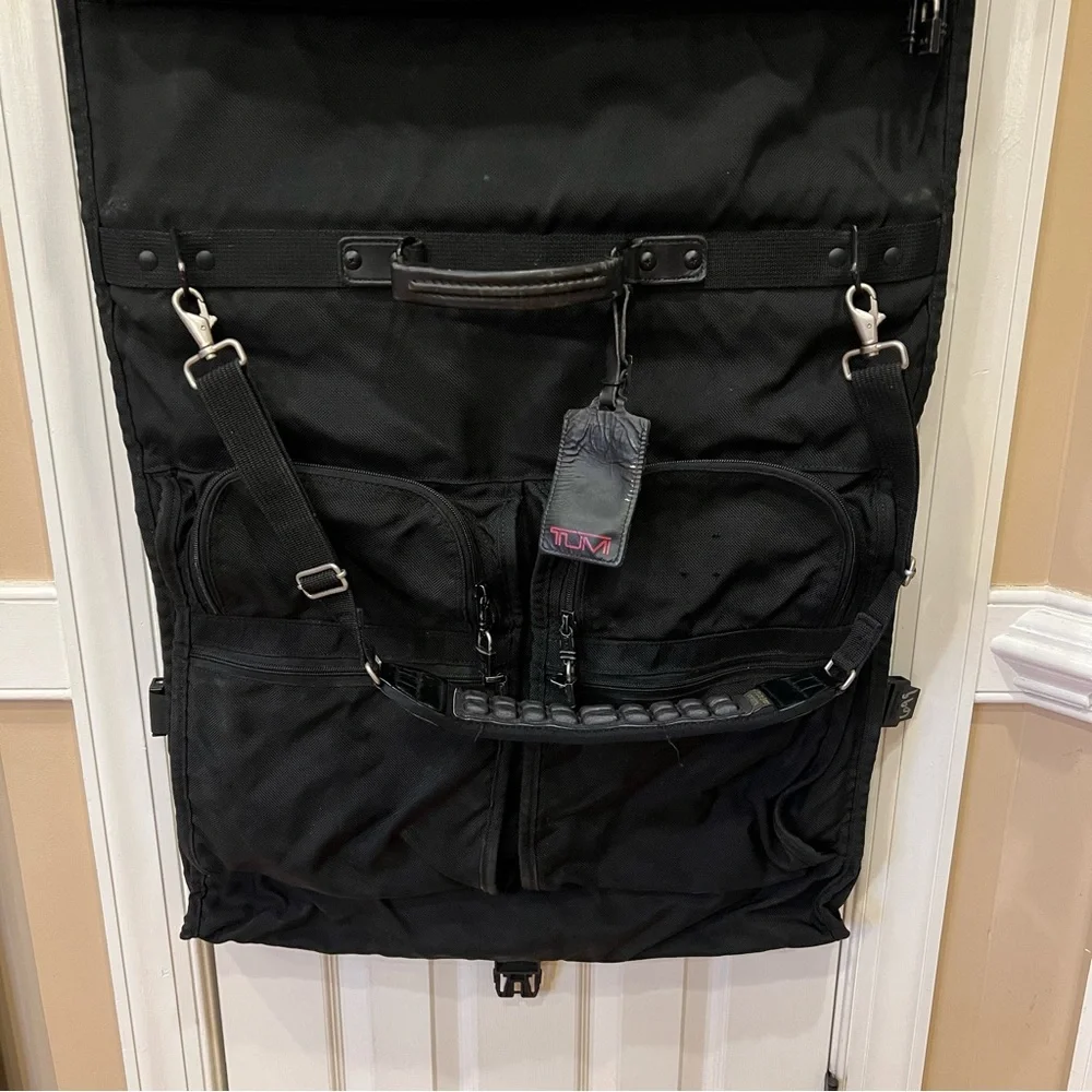 Vintage Tumi Foldable Garment Travel Bag Black Crossbody Strap